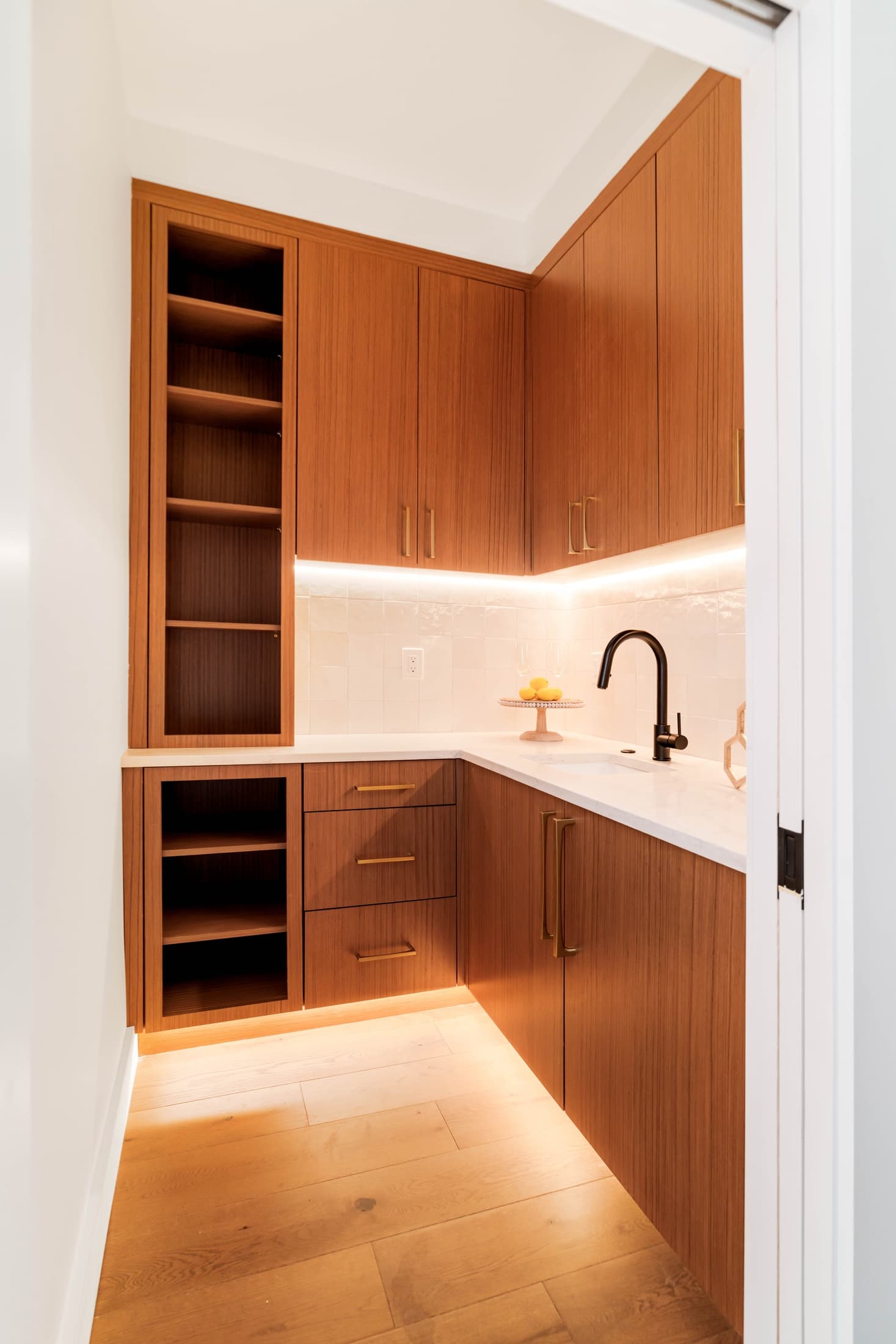 79 Park wet bar
