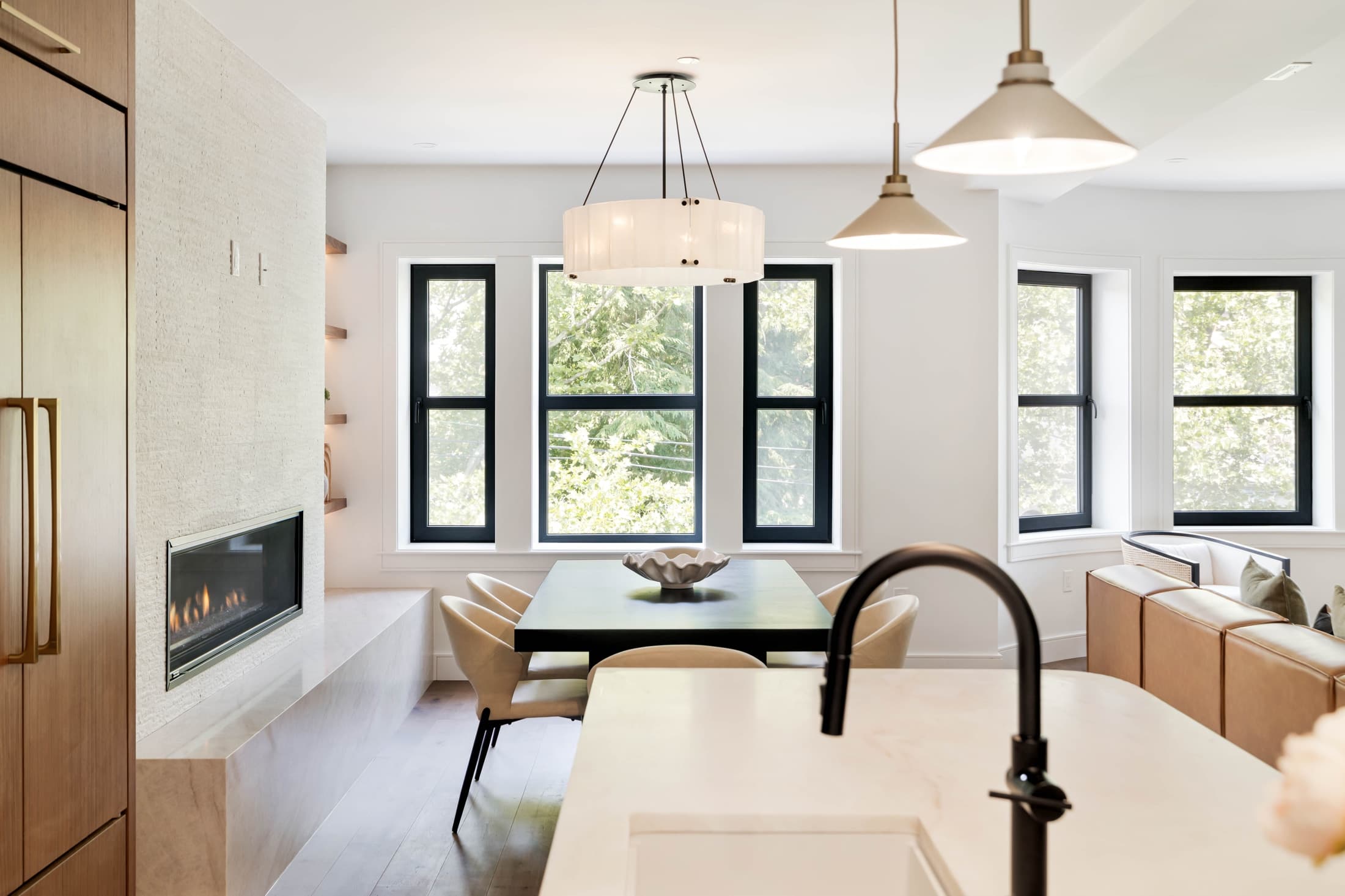 79 Park dining area